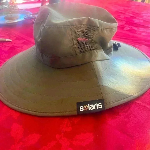 Solaris Sun Hat. NWOT never worn. Green. See full details below. - Picture 6 of 7